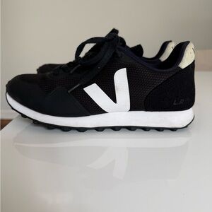 Veja Black SDU with White V Logo Low-Top Sneakers